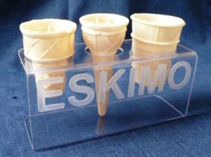 stojak z pleksi